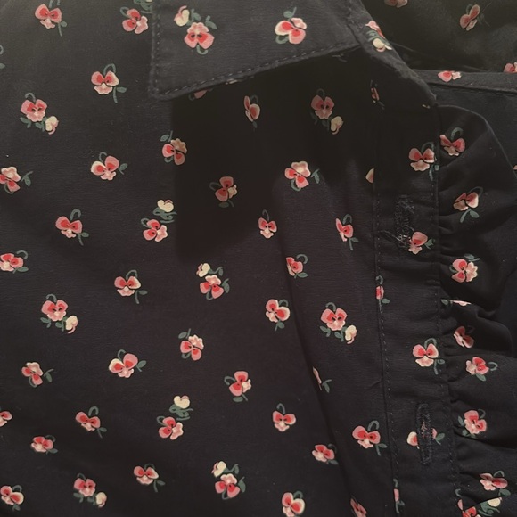 Banana Republic Half Button Down Shirt Navy with Flowers Size Small - Picture 3 of 4